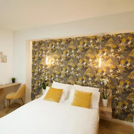 Chambres4you Bed and Breakfast 3*