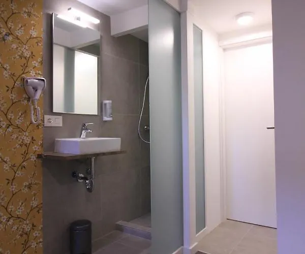 Bed & Breakfast Chambres4you 3*