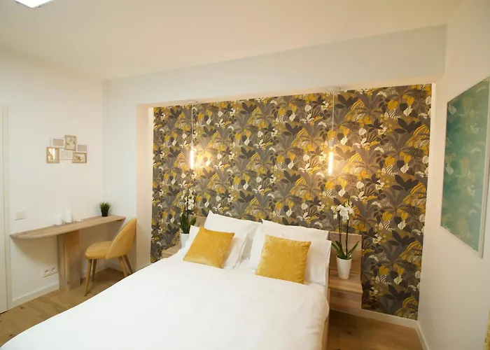 Chambres4you Bed & Breakfast 3*